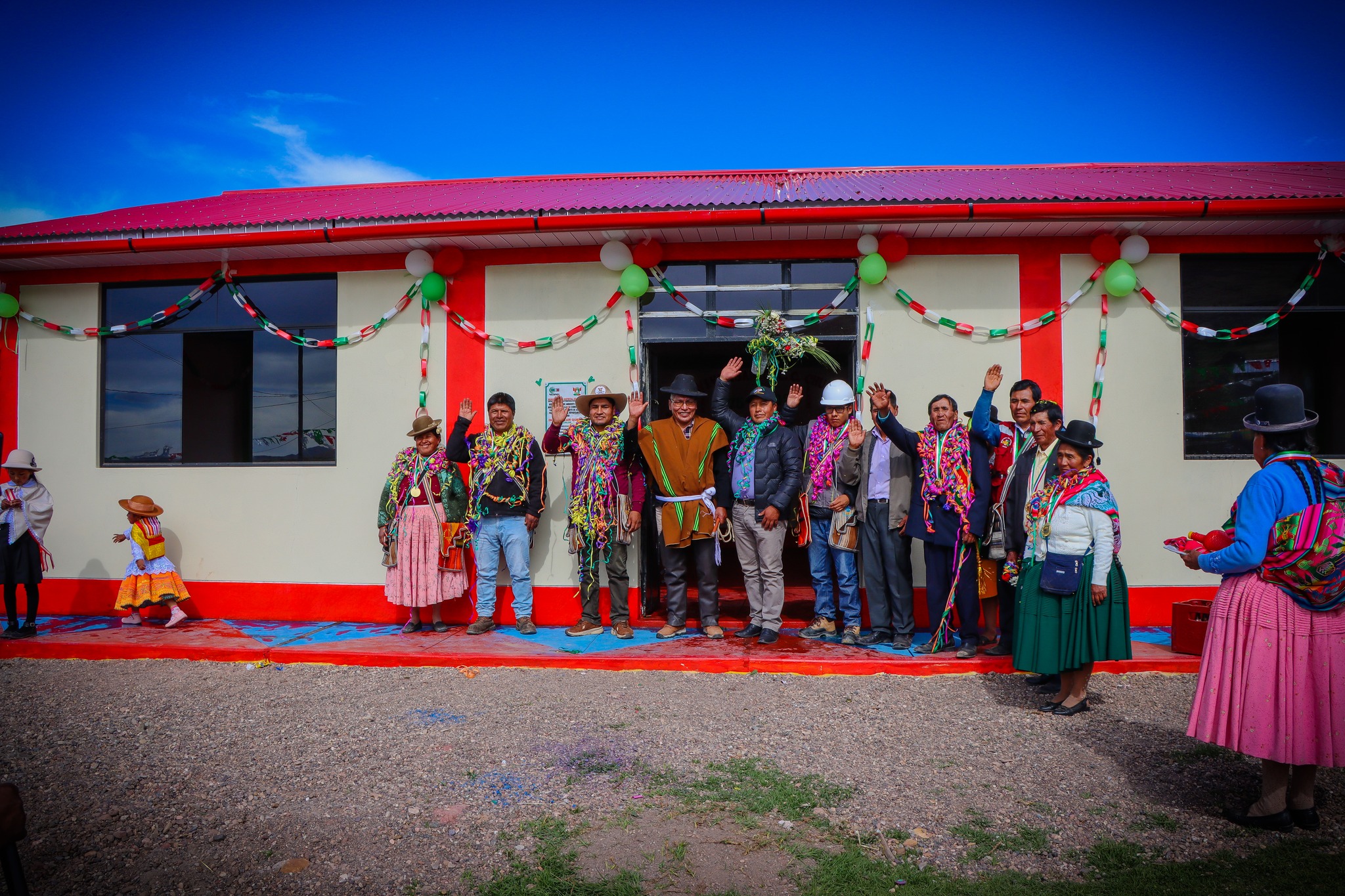 ENTREGAMOS SALÓN MULTIUSOS N° 11 A LA COMUNIDAD DE CHUANI SAN ANTONIO